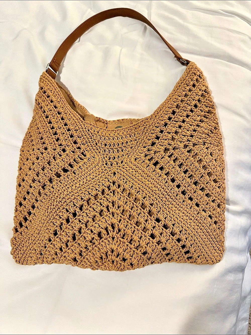 Crochet Shoulder Bag in Brown Like New - Picture 2 of 4